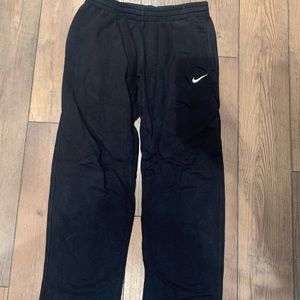 Nike Sweatpants | Black | Small